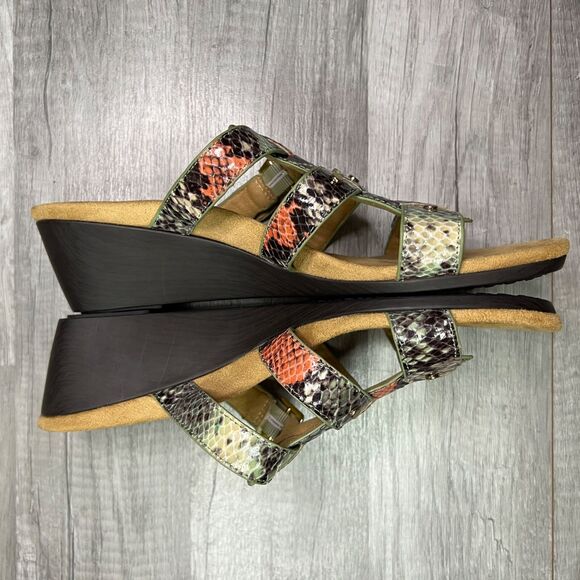Vionic Radia Orthoic Mint Green Coral Snake Print Wedge Sandal Size 8 - Picture 3 of 9
